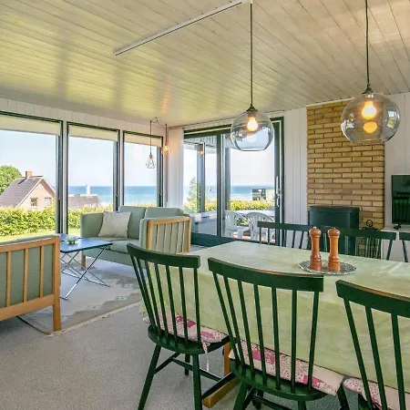 6 Person In * Hesselager