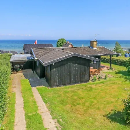 6 Person In Hébergement de vacances *